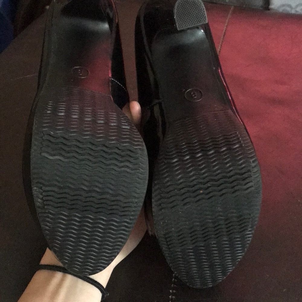 Heels - Picture 2 of 2